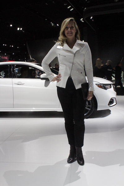 Acura Product Specialist White Blazer Side Zip